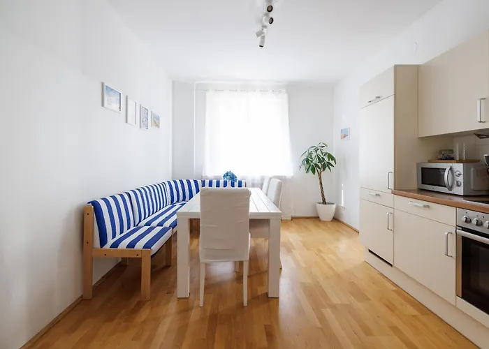 Apartment France | Operastreet